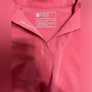 Figs Women’s Desert Rose Rafaela Oversized Scrub Top